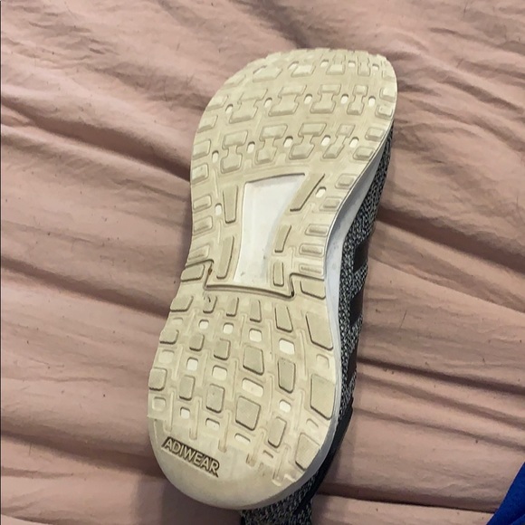 Adidas shoes - Picture 3 of 4